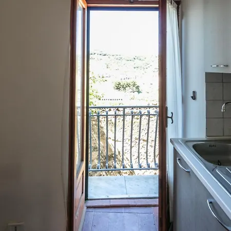 Rab 50 شقة Tricarico