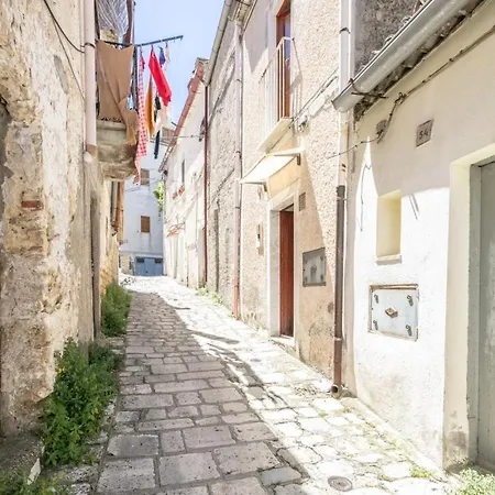 Rab 50 شقة Tricarico